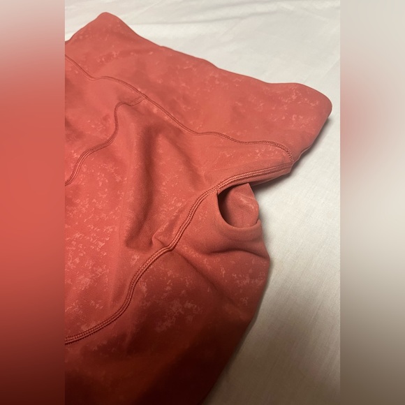 Lululemon Womans Shorts in Pristine Condition!! - Picture 5 of 16